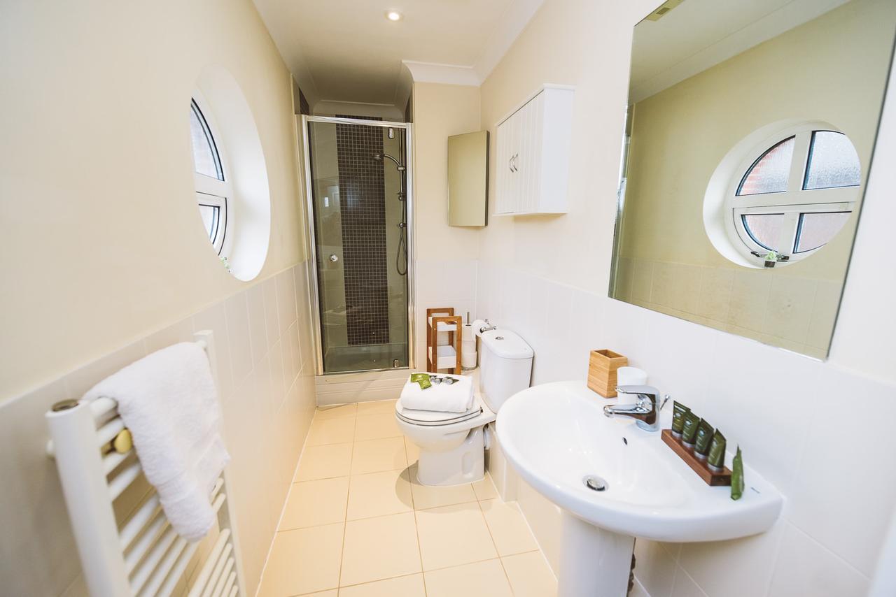 Charming Two Bedroom Apartment With Free Private Parking Летергед Екстер'єр фото