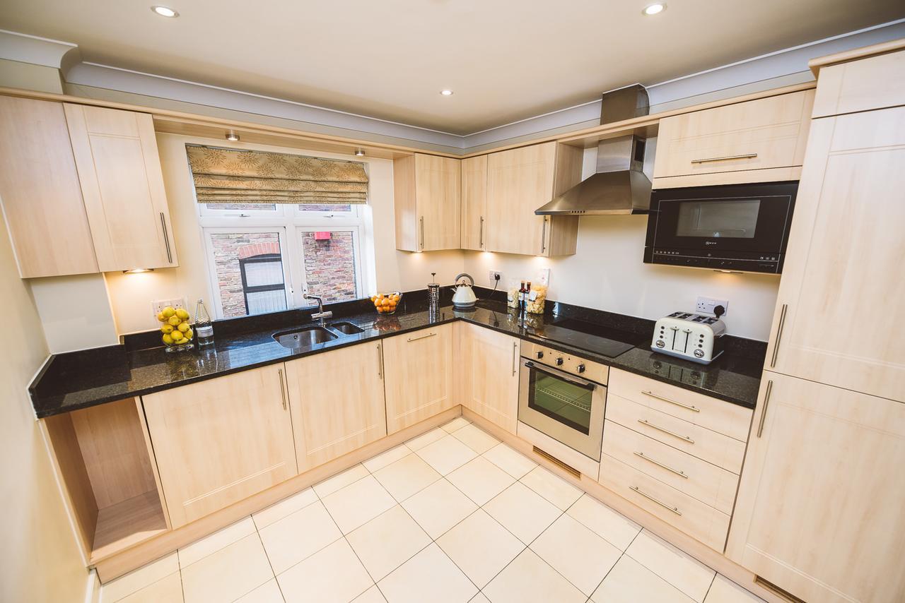 Charming Two Bedroom Apartment With Free Private Parking Летергед Екстер'єр фото